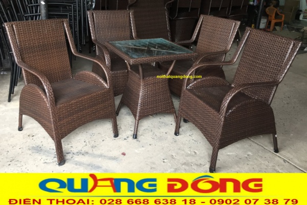 Bàn ghế giả mây QD-272 màu nâu giả gỗ hình ảnh ghi tại xưởng Nội Thất Quang Đông