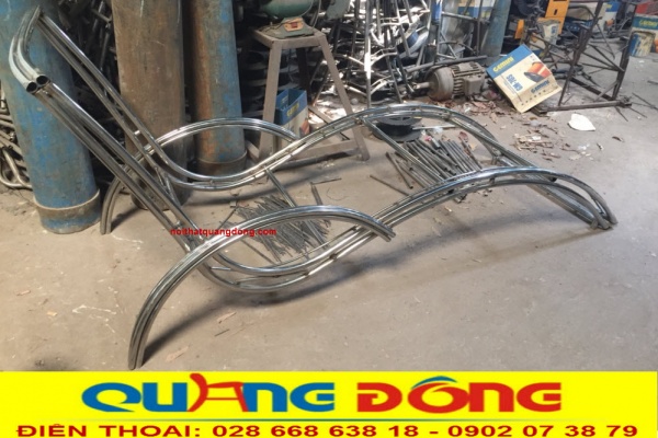 Khung ghế nằm hồ bơi QD-590 bằng inox 304