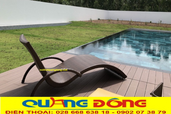 Mẫu ghế nằm hồ bơi bằng nhựa giả mây sản phẩm không thể thiếu của bể bơi khách sạn, khu resort