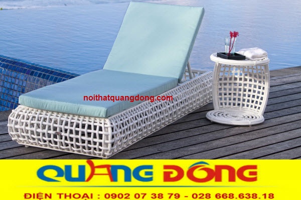 Giường nằm giãn tắm nắng cho bể bơi QD-588 đan sợi mây nhựa bản lớn căng chắc đẹp lạ mắt