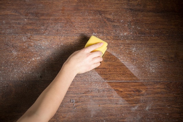 hình ảnh gỗ bị ẩm mốc