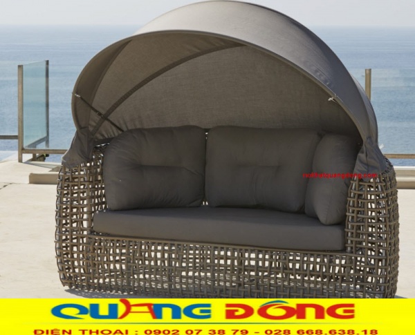 Mẫu giường tắm nắng giả mây QD-520 được thiết kế 2 mảnh ghép này bạn có thể thỏa sức sáng tạo, phục vụ mọi nhu cầu, bạn có thể tách riêng phần mái vòm này bài trí một góc riêng