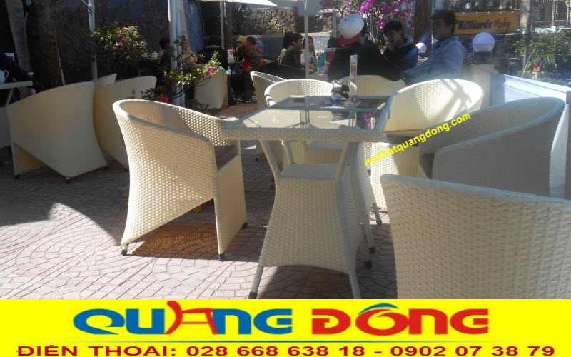 3 mẫu bàn ghế giả mây được ưa chuộng nhất 2019