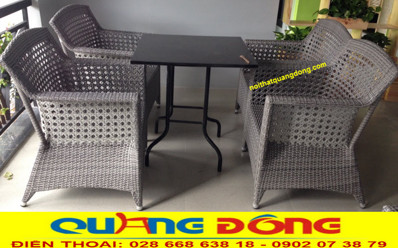 9 mẫu bàn ghế nhựa giả mây đáng mua nhất cho quán cafe sân vườn