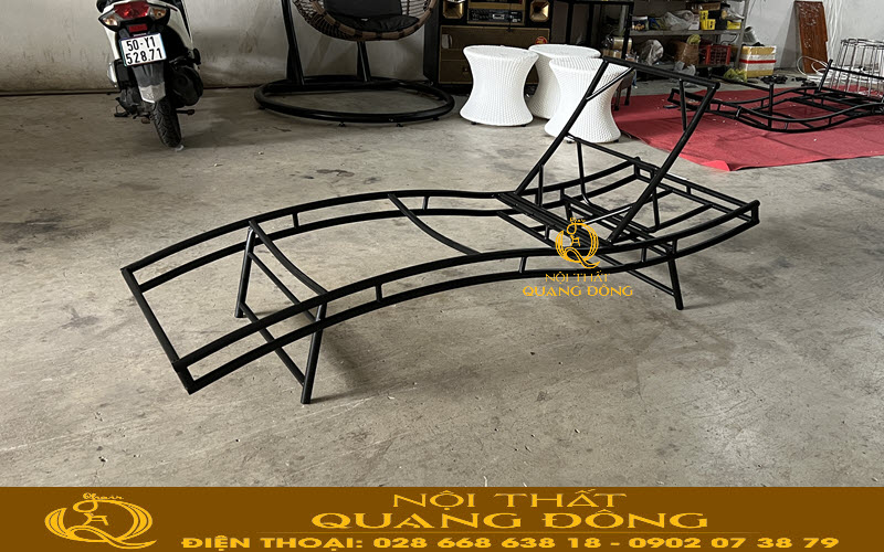 Khung ghế hồ bơi đan giả mây QD - 1274 bằng thép chắc chắn và bền bỉ