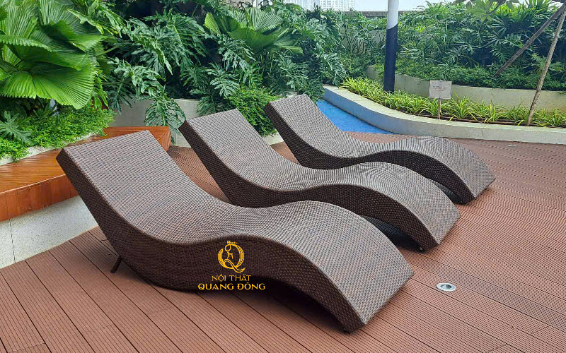 Ghế nằm hồ bơi QD-1279 kiểu dáng uốn lượn đẹp mắt, công dụng ôm sát lưng người nằm mang đến sự thoái mái vô cùng