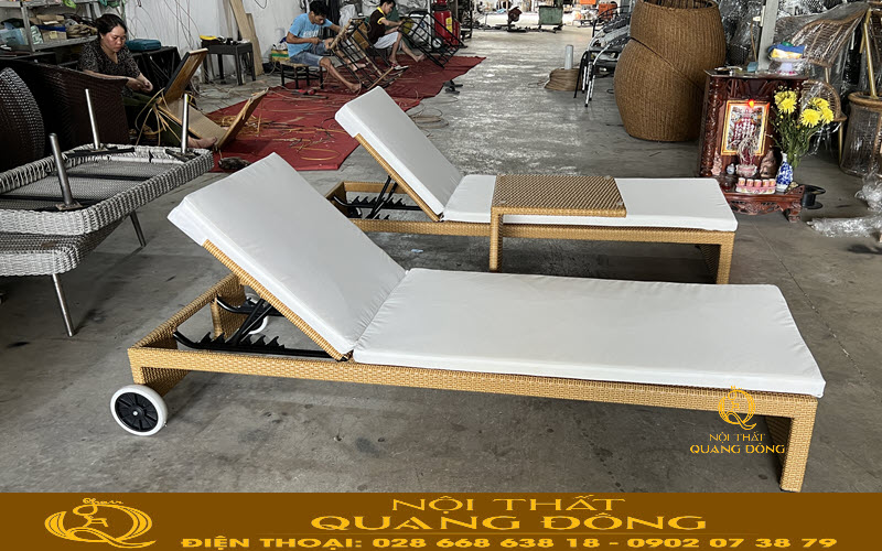 Ghế nằm hồ bơi giả mây QD-253 gam màu vàng tư nhiên sang trọng sản xuất tại xưởng sản xuất Nội Thất Quang Đông
