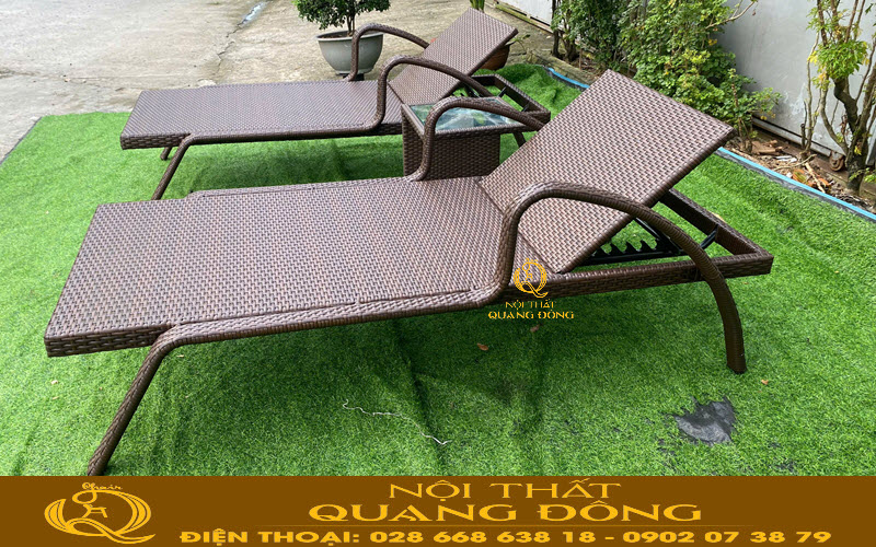 Mẫu ghế nằm hồ bơi QD-595 không sử dụng nệm lót vẫn mang đến sự êm ái dễ chịu cho người nằm