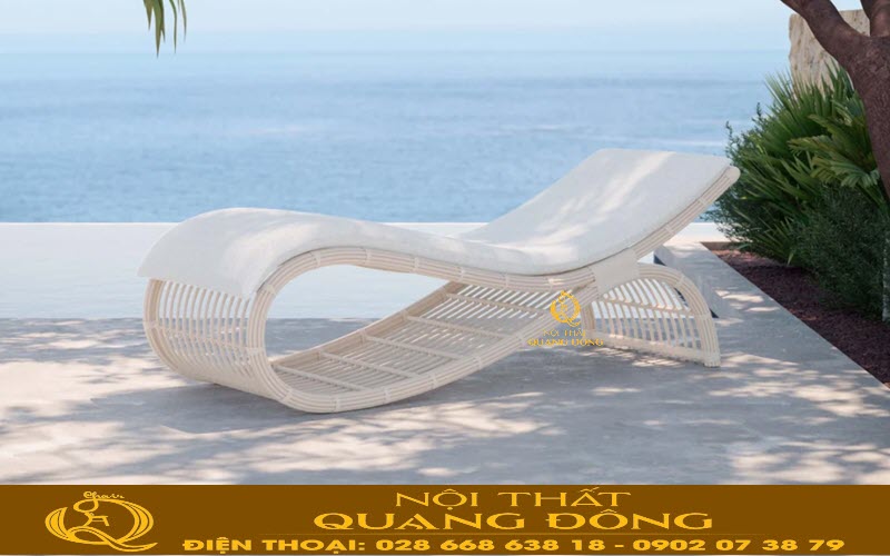 Ghế nằm thư giãn tắm nắng cho bể bơi bãi biển, sản phẩm đan nhựa giả mây cao cấp với kiểu dáng uốn lượn đẹp mắt