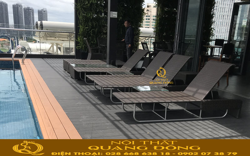 Ghế nằm hồ bơi Nội thất Quang Đông với chất liệu mây nhựa cao cấp