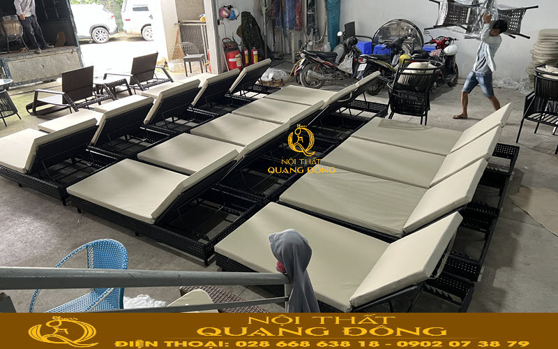 Nệm ghế nằm hồ bơi màu nhã nhặn