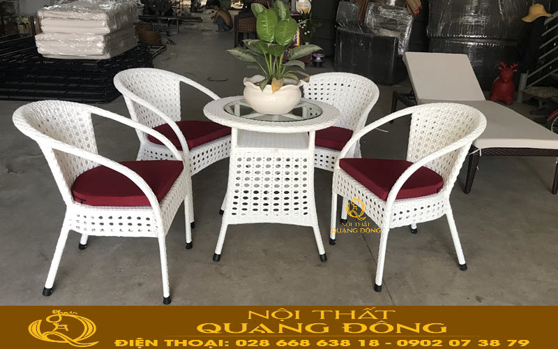 Mẫu ghế cho quán cafe bàng nhựa giả mây màu trắng tinh khôi