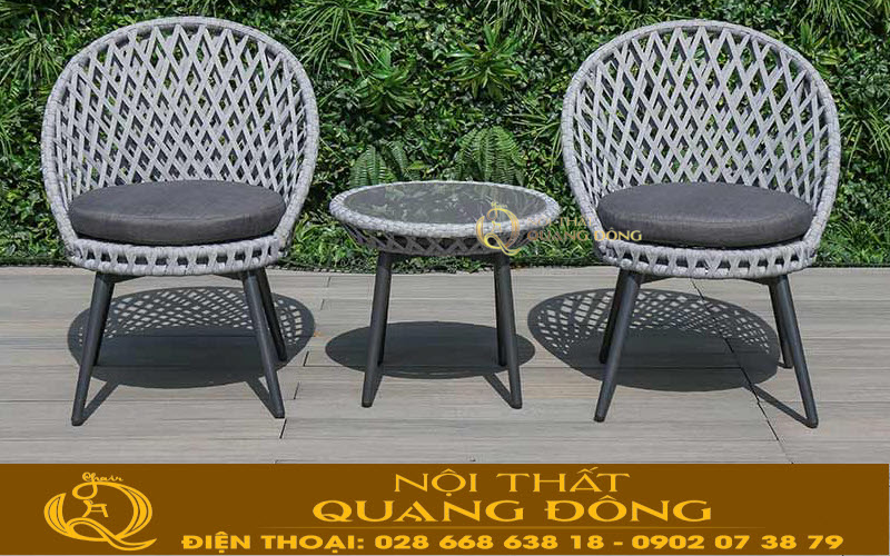 Bộ bàn 2 ghế tuyệt đẹp cho ban công ngoài trời, sân vườn, bàn ghế giả mây QD-341 đan sợi dây dù polythelen siêu bền