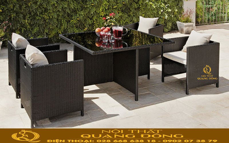 bàn ghế màu đen đẳng cấp